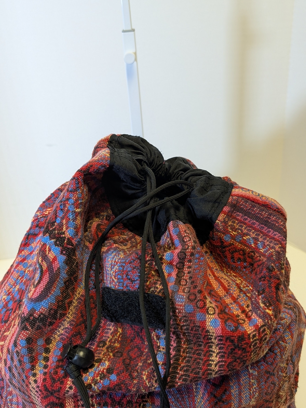 Handwoven Red Pattern Drawstring Backpack - Picture 5 of 7